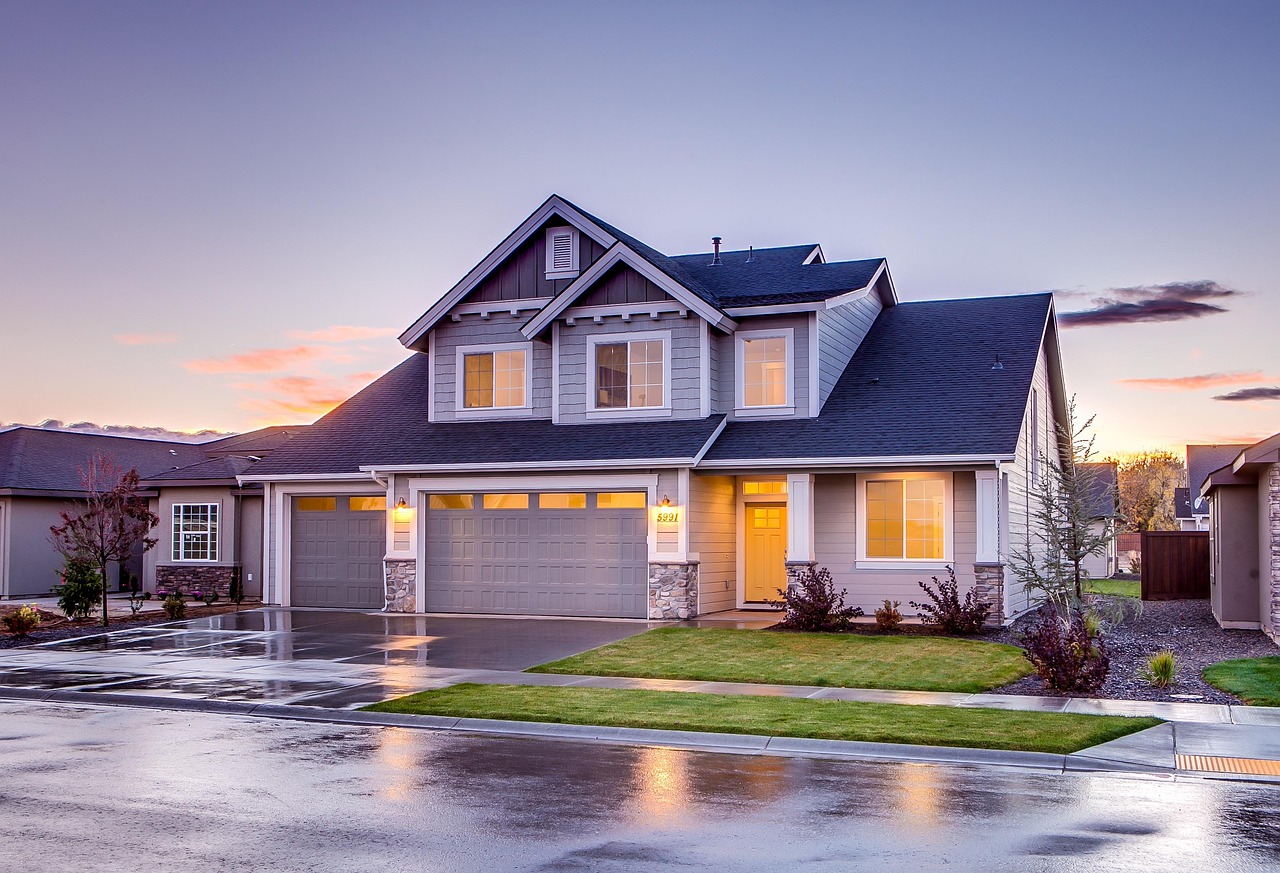 garage door installation technician